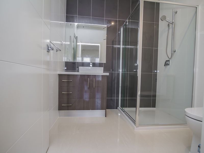 8 Katsura Retreat, Roxburgh Park VIC 3064