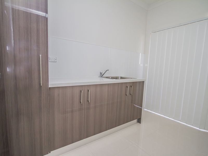 8 Katsura Retreat, Roxburgh Park VIC 3064