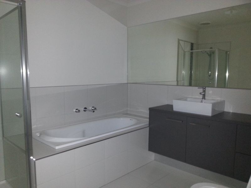 1 Grattan Cove, Craigieburn VIC 3064