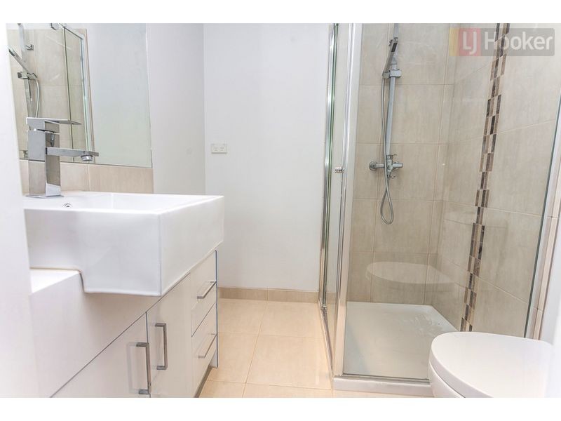 2 Doughty Rd, Craigieburn VIC 3064