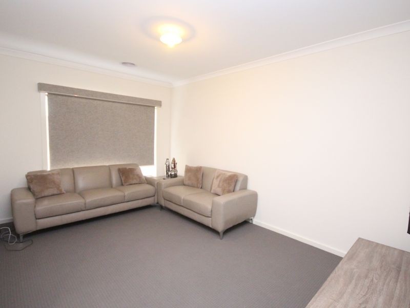 6 Gardner Terrace, Craigieburn VIC 3064