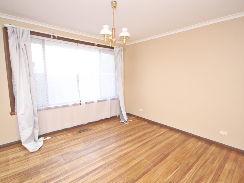 39 Wattleglen St, Craigieburn VIC 3064