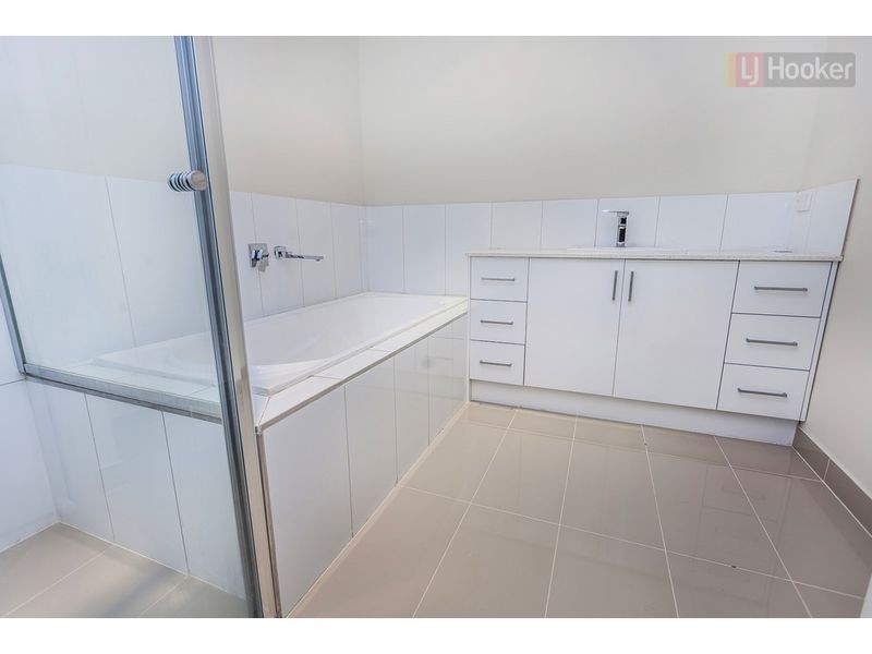 102/96 Newbury Blvd, Craigieburn VIC 3064