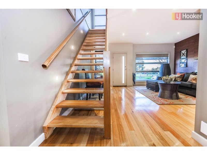 45 Bellfield Drive, Craigieburn VIC 3064