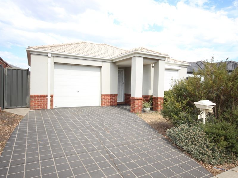 99 Mareeba Way, Craigieburn VIC 3064
