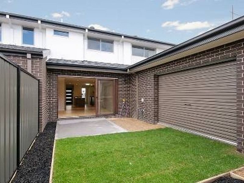 124 Moor Park Dr, Craigieburn VIC 3064