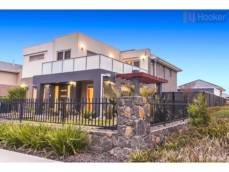6 Mallard Cct, Craigieburn VIC 3064
