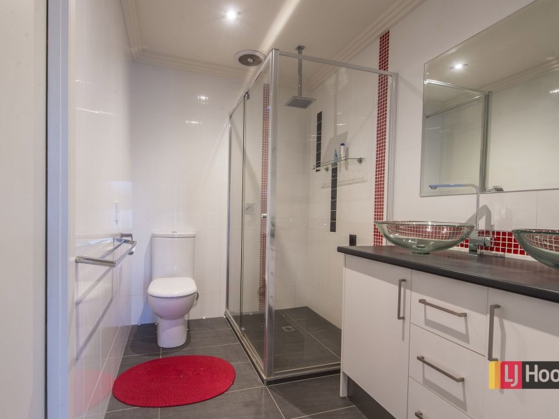 6 Mallard Cct, Craigieburn VIC 3064
