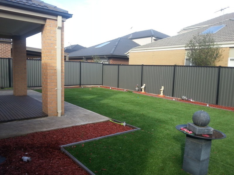 9 Hollows Court, Craigieburn VIC 3064