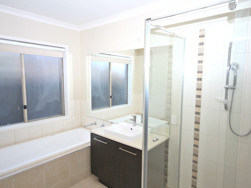 19 Serenity Way, Craigieburn VIC 3064