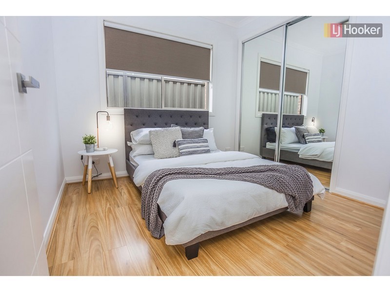 23 Emblem Way, Craigieburn VIC 3064