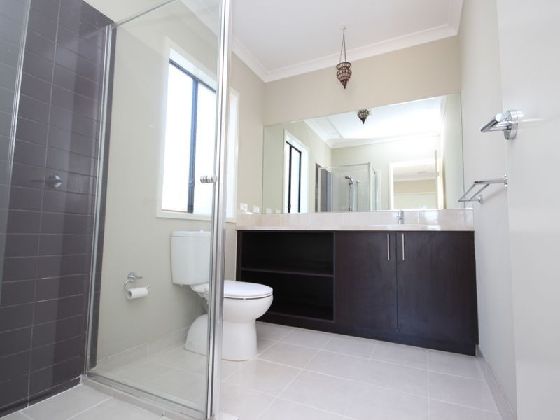 73 Huntington St, Craigieburn VIC 3064