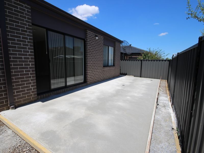 73 Huntington St, Craigieburn VIC 3064