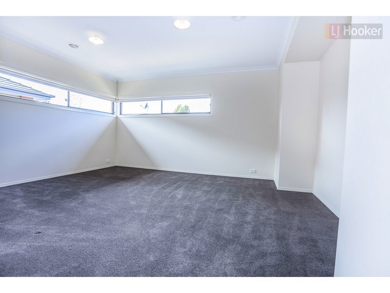 6 Meadow Street, Craigieburn VIC 3064