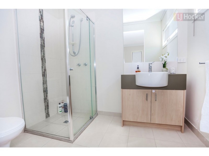 35 Daymar Circuit, Craigieburn VIC 3064