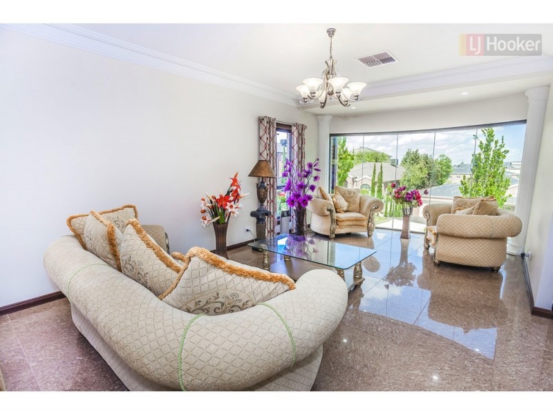 36 Adderley Drive, Greenvale VIC 3059