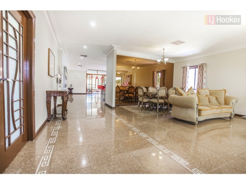 36 Adderley Drive, Greenvale VIC 3059