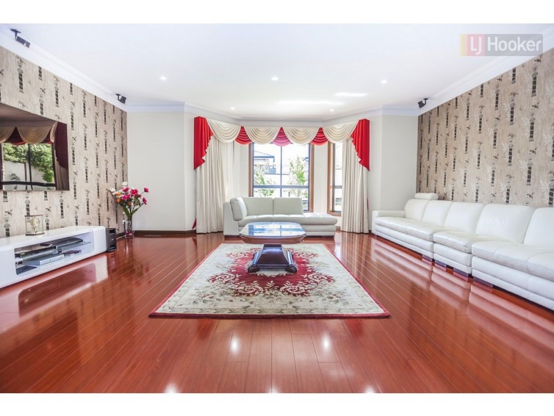 36 Adderley Drive, Greenvale VIC 3059