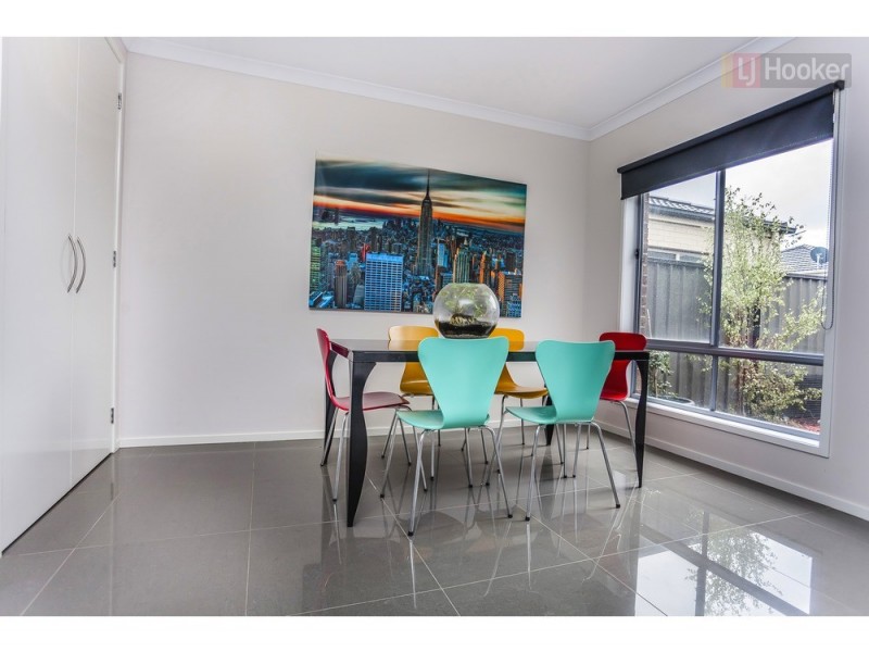 18 Black Wattle Road, Craigieburn VIC 3064