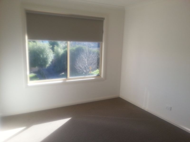 1/10 Shankland Blvd, Meadow Heights VIC 3048