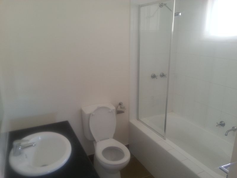 1/10 Shankland Blvd, Meadow Heights VIC 3048