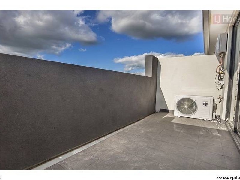 42 Furlong St, Craigieburn VIC 3064