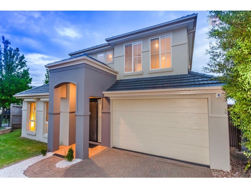 15 Parkside Rise, Craigieburn VIC 3064
