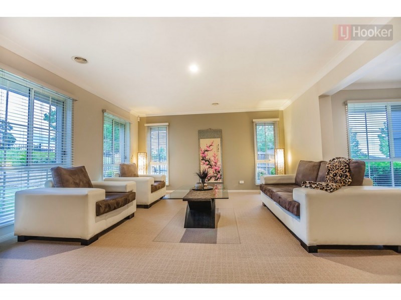 15 Parkside Rise, Craigieburn VIC 3064