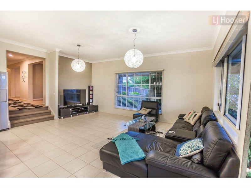 15 Parkside Rise, Craigieburn VIC 3064