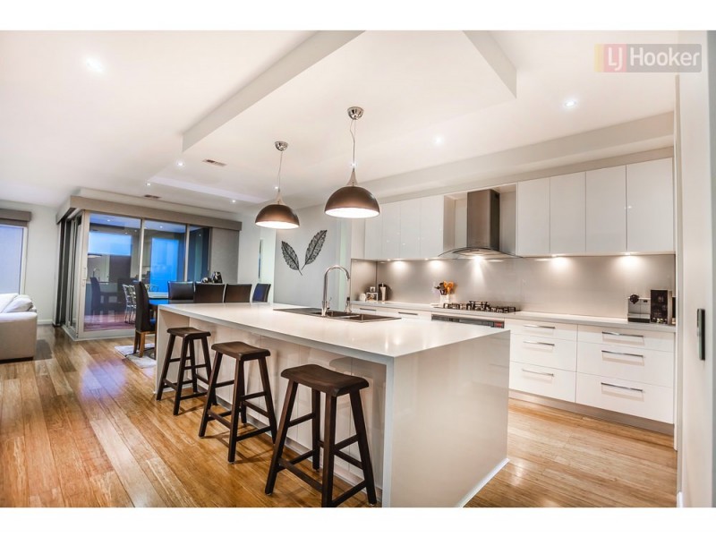 24 Champion Parade, Craigieburn VIC 3064