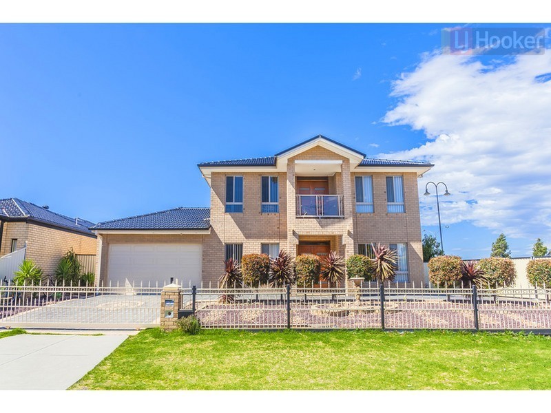 2 Colchester Circuit, Roxburgh Park VIC 3064