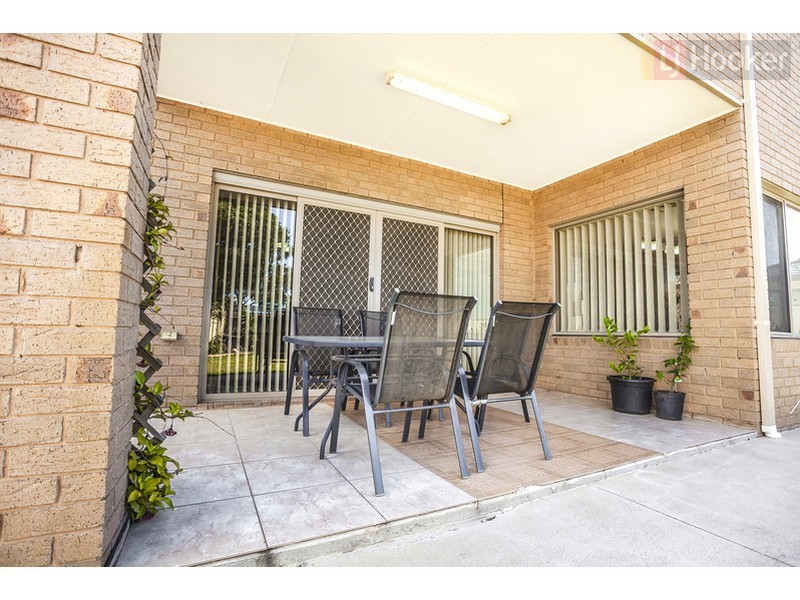 2 Colchester Circuit, Roxburgh Park VIC 3064