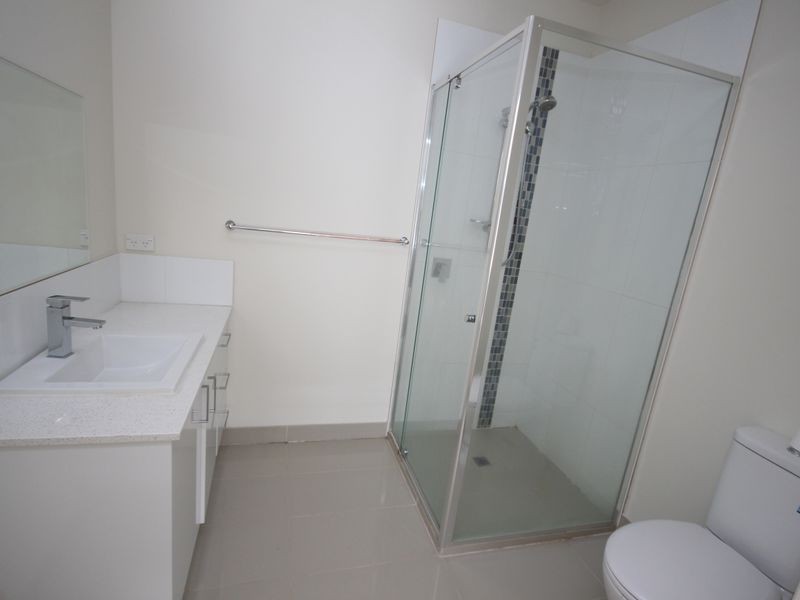98 Newbury Blvd, Craigieburn VIC 3064