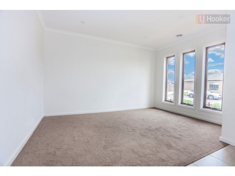 5 Degraves Street, Mickleham VIC 3064