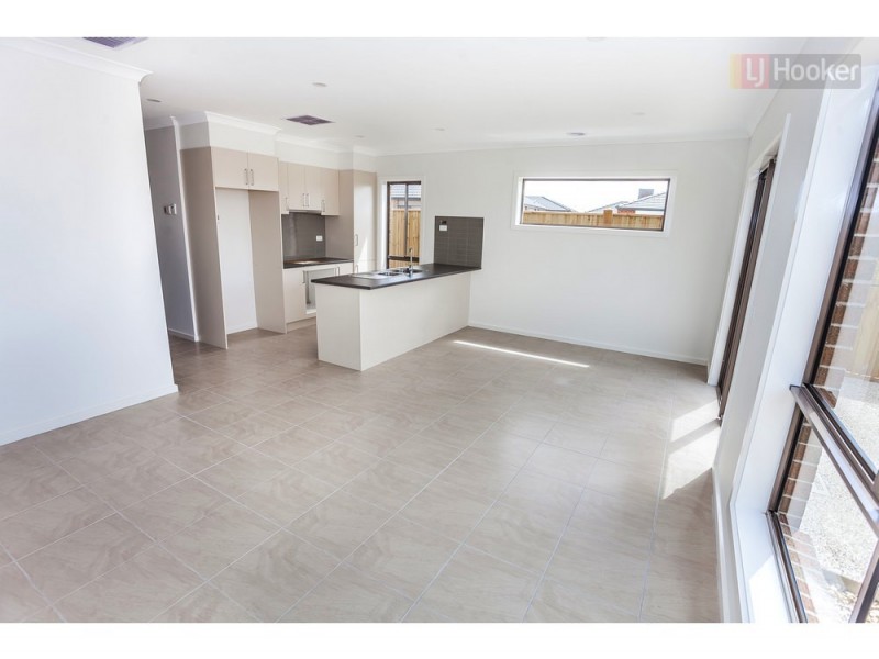 5 Degraves Street, Mickleham VIC 3064