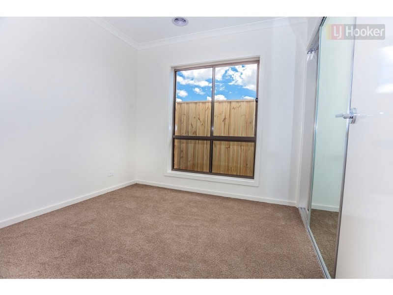 5 Degraves Street, Mickleham VIC 3064