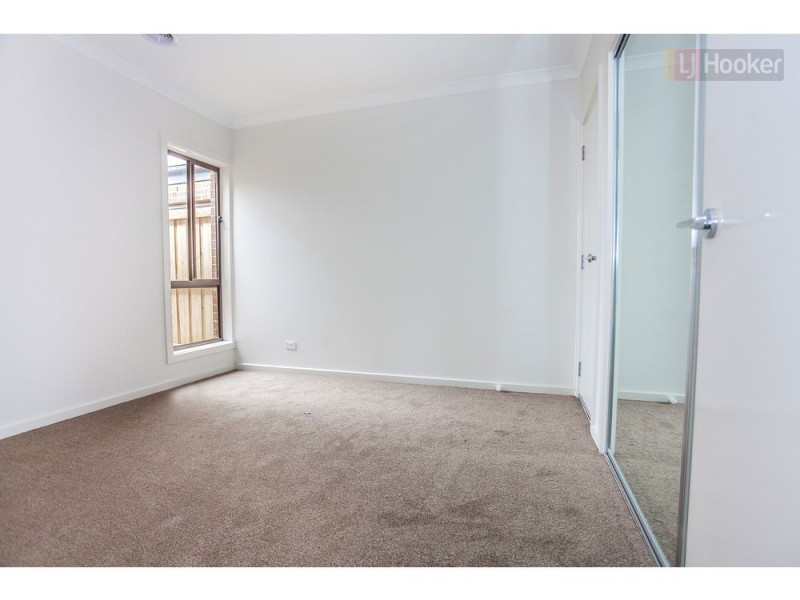 5 Degraves Street, Mickleham VIC 3064