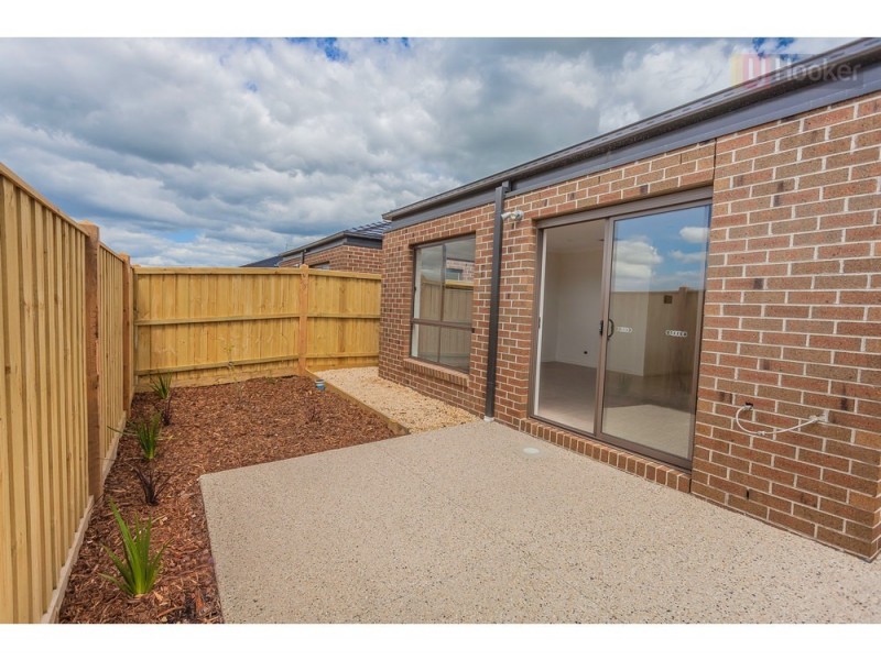 5 Degraves Street, Mickleham VIC 3064