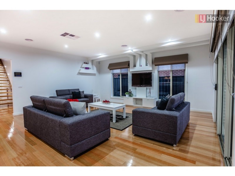 12 Brentwick Drive, Craigieburn VIC 3064