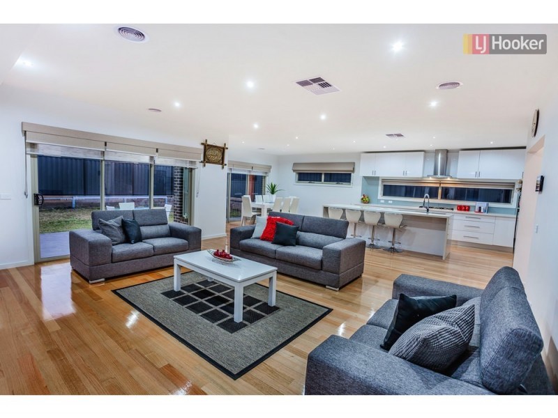 12 Brentwick Drive, Craigieburn VIC 3064