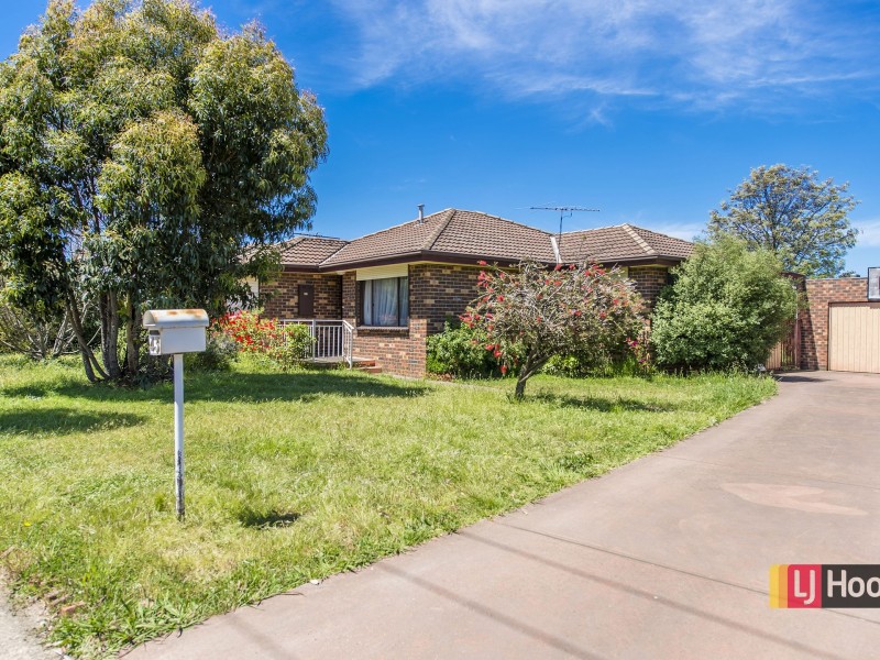 43 Langdon Cres, Craigieburn VIC 3064