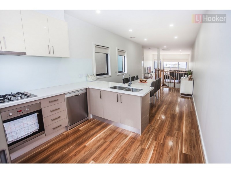 26 Faith Grange, Craigieburn VIC 3064