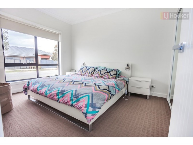 26 Faith Grange, Craigieburn VIC 3064