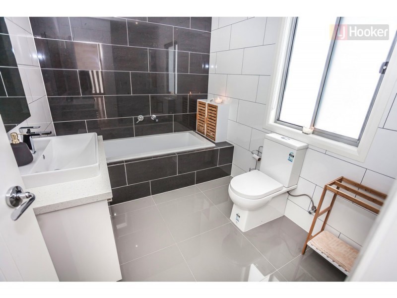 21 Kalorama Street, Greenvale VIC 3059