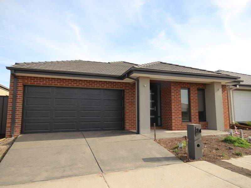 24 Lemon Myrtle Way, Craigieburn VIC 3064