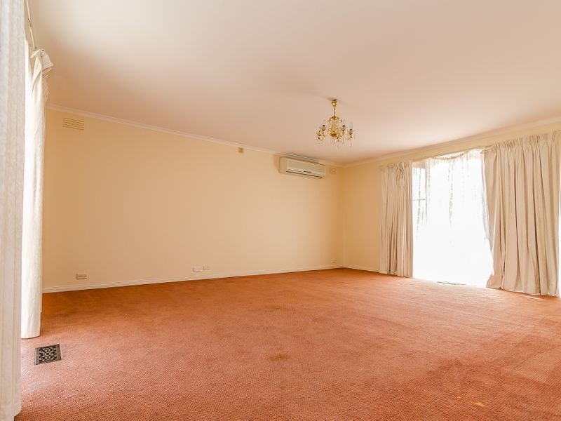 19 Lee Street, Craigieburn VIC 3064