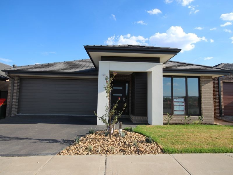 38 Bluebell Drive, Craigieburn VIC 3064