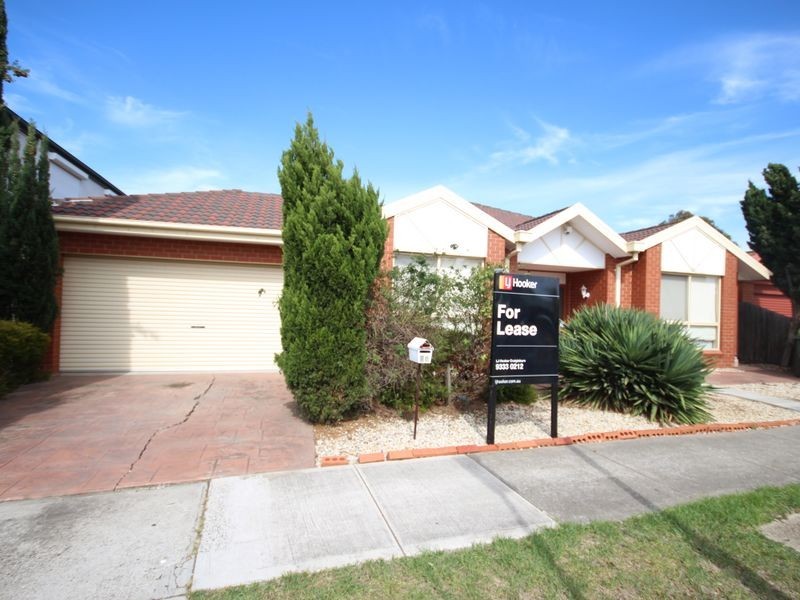 86 McKenzie Cres, Roxburgh Park VIC 3064