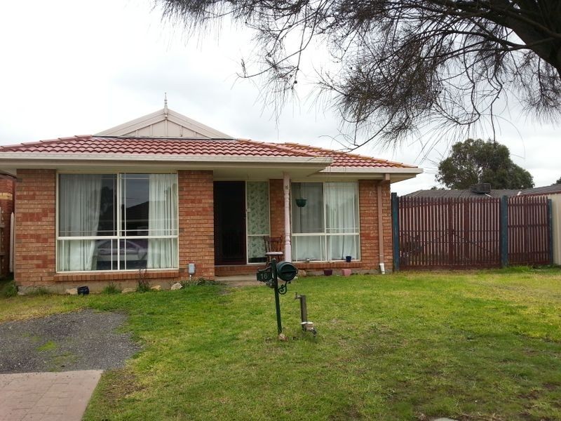 16 Brayford Nook, Craigieburn VIC 3064