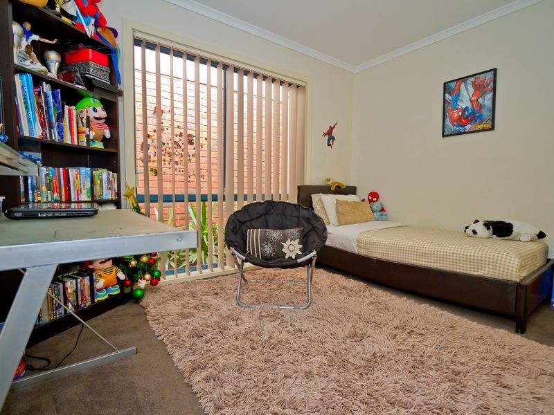 26 Paroo Avenue, Roxburgh Park VIC 3064